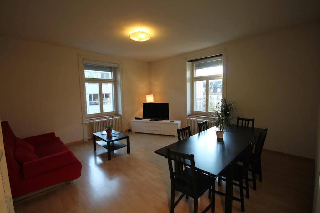 Hitrental Seefeld - Kreuzstrasse Apartments Zurich Extérieur photo