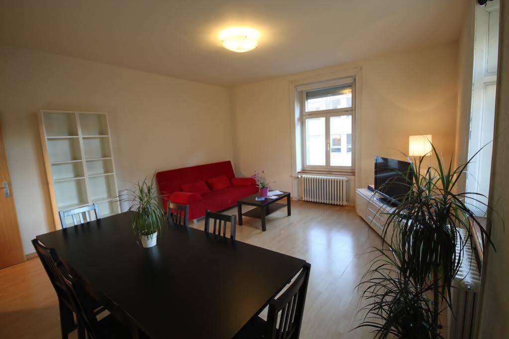 Hitrental Seefeld - Kreuzstrasse Apartments Zurich Extérieur photo